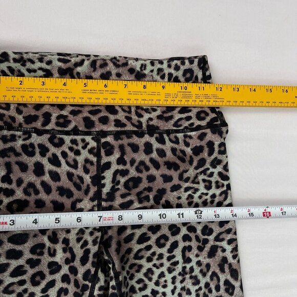 Spiritual Gangster Cheetah Workout Biker‎ Shorts Hi-Waist Pull On Brown Women 32 - Picture 6 of 8
